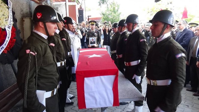 Şehidimiz dualarla son yolculuğuna uğurlandı