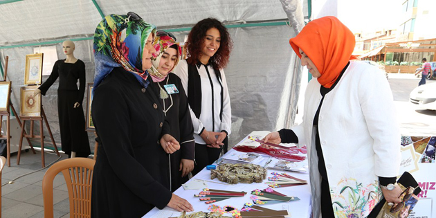 Adile Ataklı: “Kadınlara yönelik çalışmaları destekliyoruz”