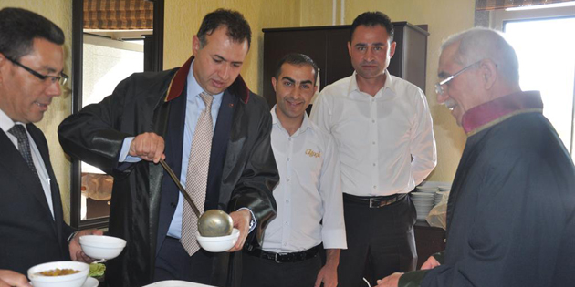 Aksaray Barosu geleneksel aşure günü düzenledi