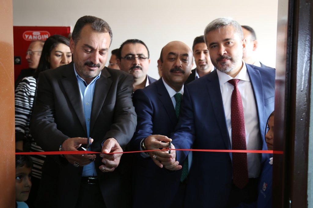 Kütüphanesiz okul kalmasın
