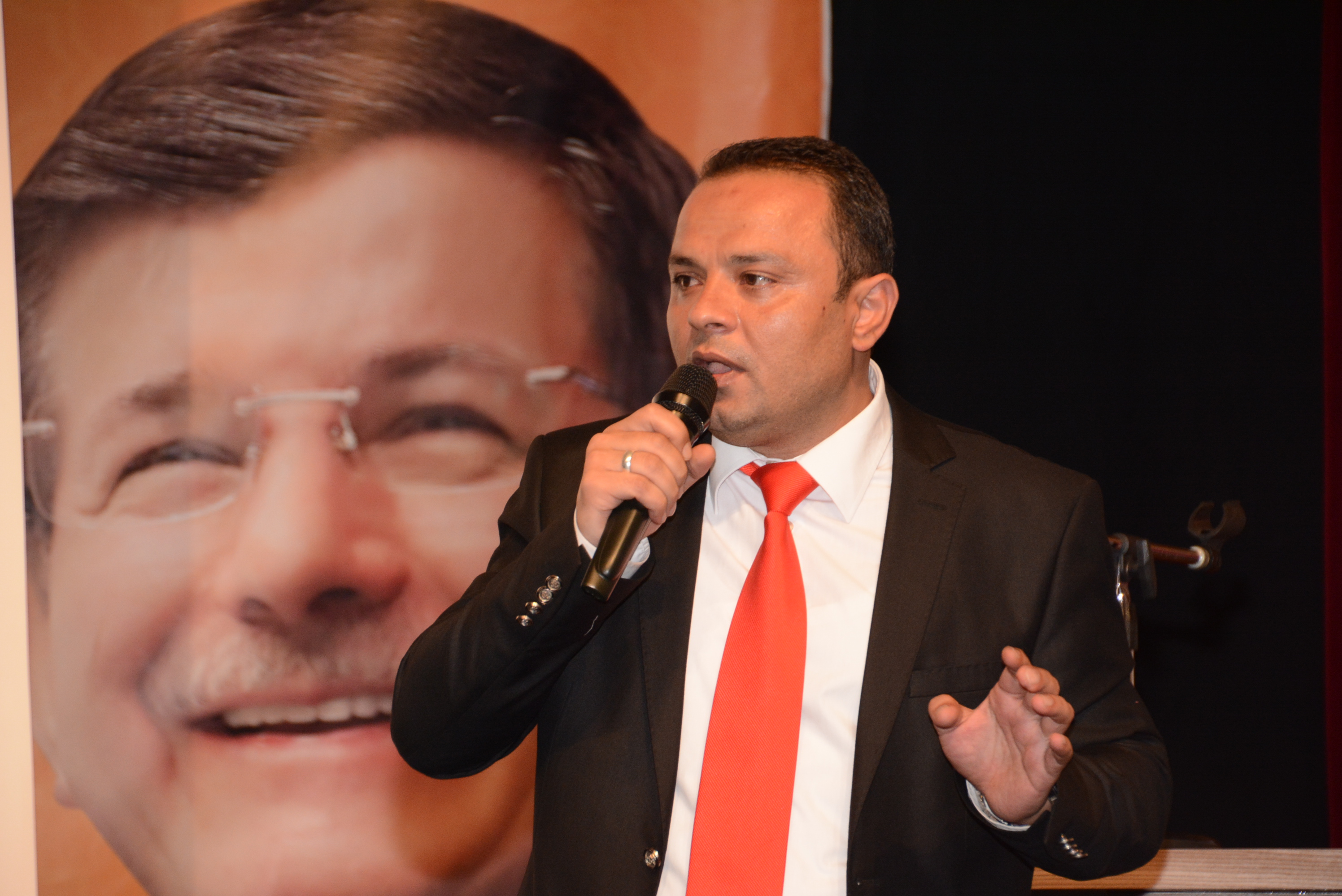 Karatay: Ak Parti her zaman esnafın yanında