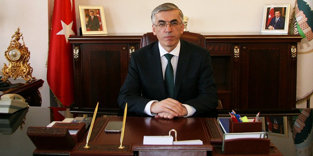 Aksaray Valisi Şeref Ataklı’nın 10 Kasım mesajı