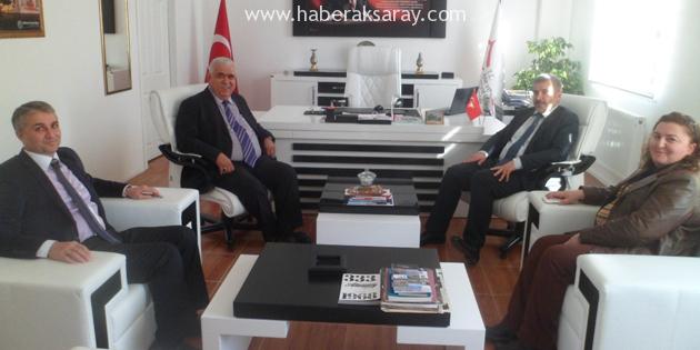 Hayırlı her işin altına imza atmaya hazırız