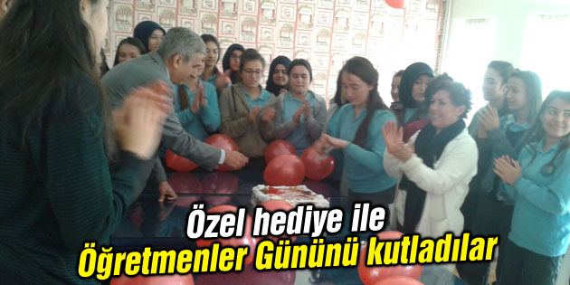 Özel hediye ile Öğretmenler Gününü kutladılar