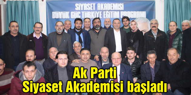 Aksaray’da Ak Parti Siyaset Akademisi başladı