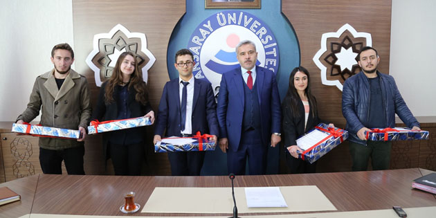 ASÜ’ye birincilikle yerleşen öğrenciler ödüllendirildi