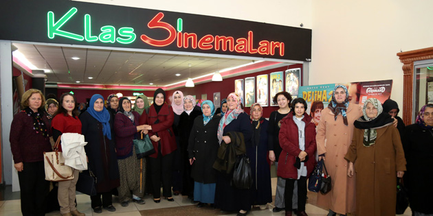 Kadınlara yönelik ücretsiz sinema ve moral etkinliği düzenlendi