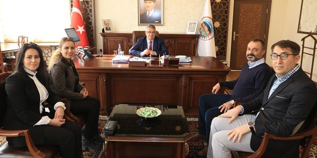 Türkiye Beyazay Derneği’nden Vali Aykut Pekmez’e ziyaret