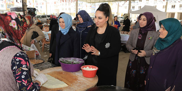 Yeşim Pekmez’den çağrı: Alışverişler Hanımeli Pazarı’ndan