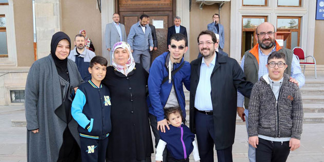 Özel çocuklar ve aileleri Umre’ye uğurlandı