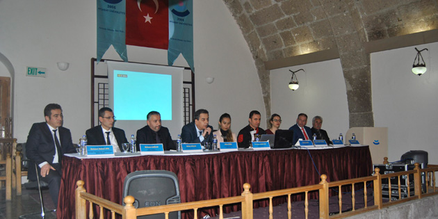 Sektör temsilcileri öğrencilerle buluştu