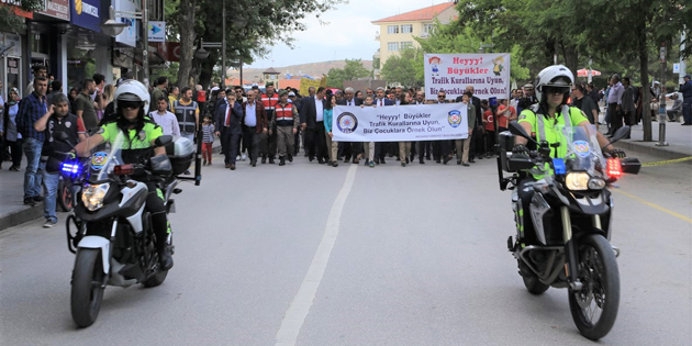 ‘Trafikte Çocuk Güvenliği’ yürüyüşü yapıldı