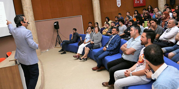 Profesör Yılmaz, Adnan Menderes Üniversitesi’nde konferans verdi