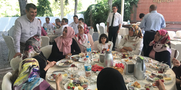 Ak Parti teşkilatı istişare toplantısında bir araya geldi