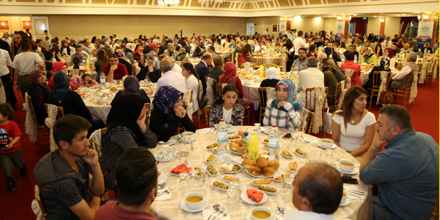 Şehit Aileleri ve Gaziler onuruna iftar yemeği düzenlendi