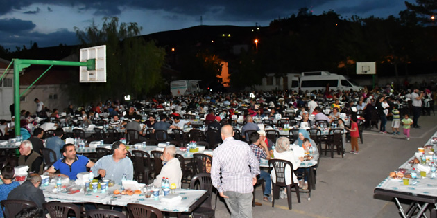 İftar sofrasının en güzeli paylaşmak