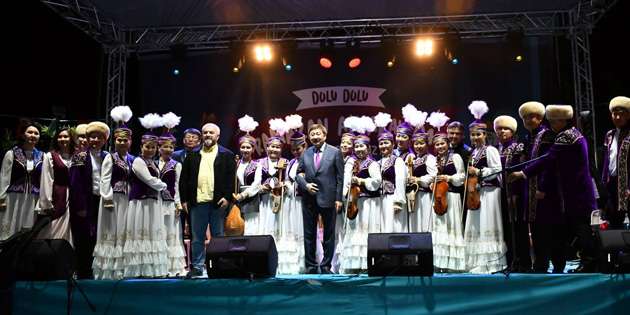 Türk Dünyası Halk Çalgıları Konseri büyüledi