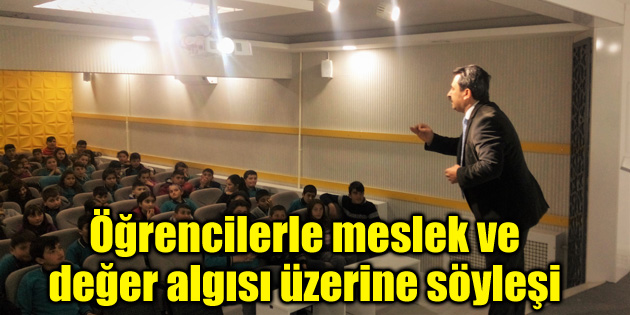 Öğrencilerle meslek ve değer algısı üzerine söyleşi