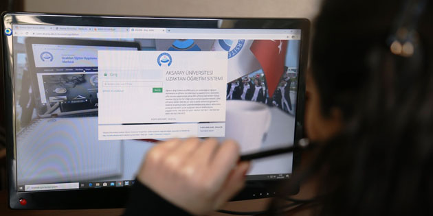 3 bin 500 dersi günde 20 bin öğrenci takip ediyor