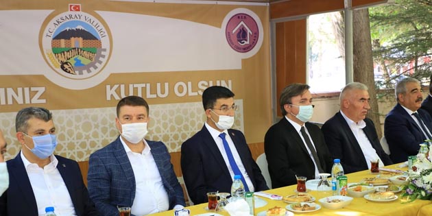 Aksaray protokolü bayramlaştı