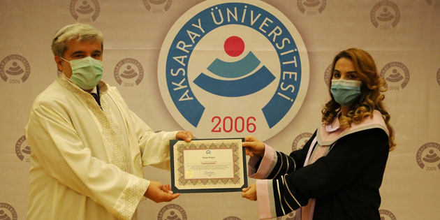 21 Dr. Öğr. Üyesi, 23 Doçent ve 16 Profesör cübbe giydi