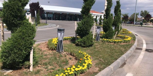 Şehirlerarası Otobüs Terminali süs bitkileri ile renklendirildi