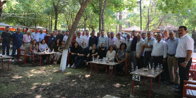 İYİ Partililer bayramda bir araya geldi