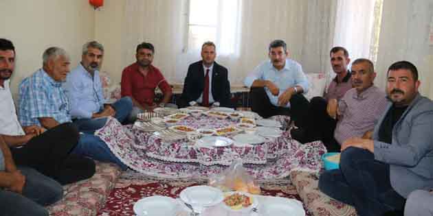 Parti ayrımı gözetmeksizin tüm Aksaraylıların hizmetindeyiz