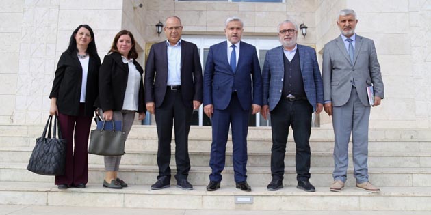 Tarım, toplumun bütününü ilgilendiren bir öneme sahip