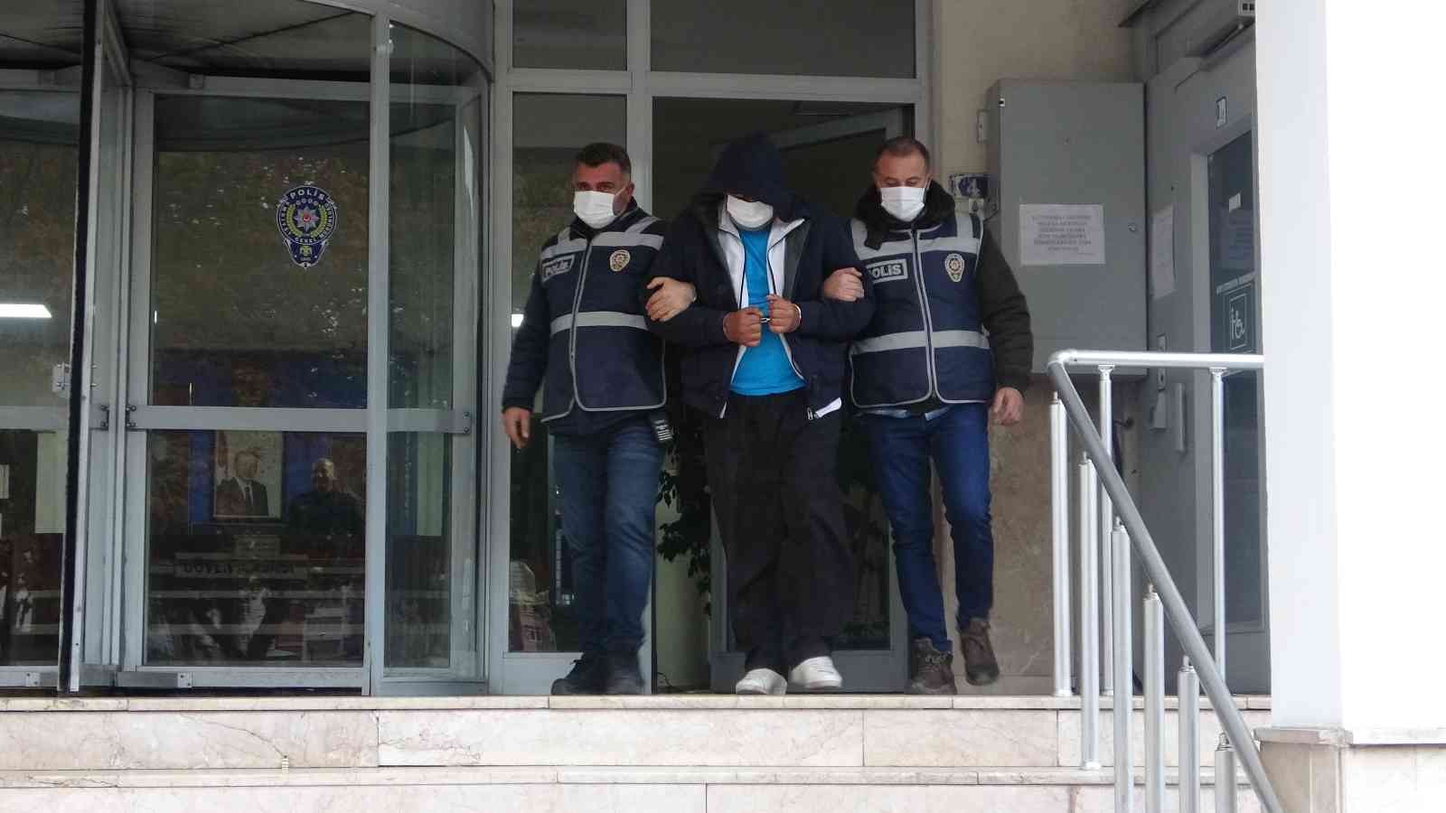 3 yıldır aranıyordu, çatıda yakalandı