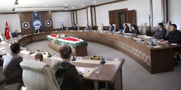 ASÜ’de 500’üncü Yönetim Kurulu toplantısı yapıldı