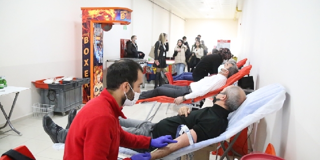 Aksaray Üniversitesi’nden kan bağışına tam destek
