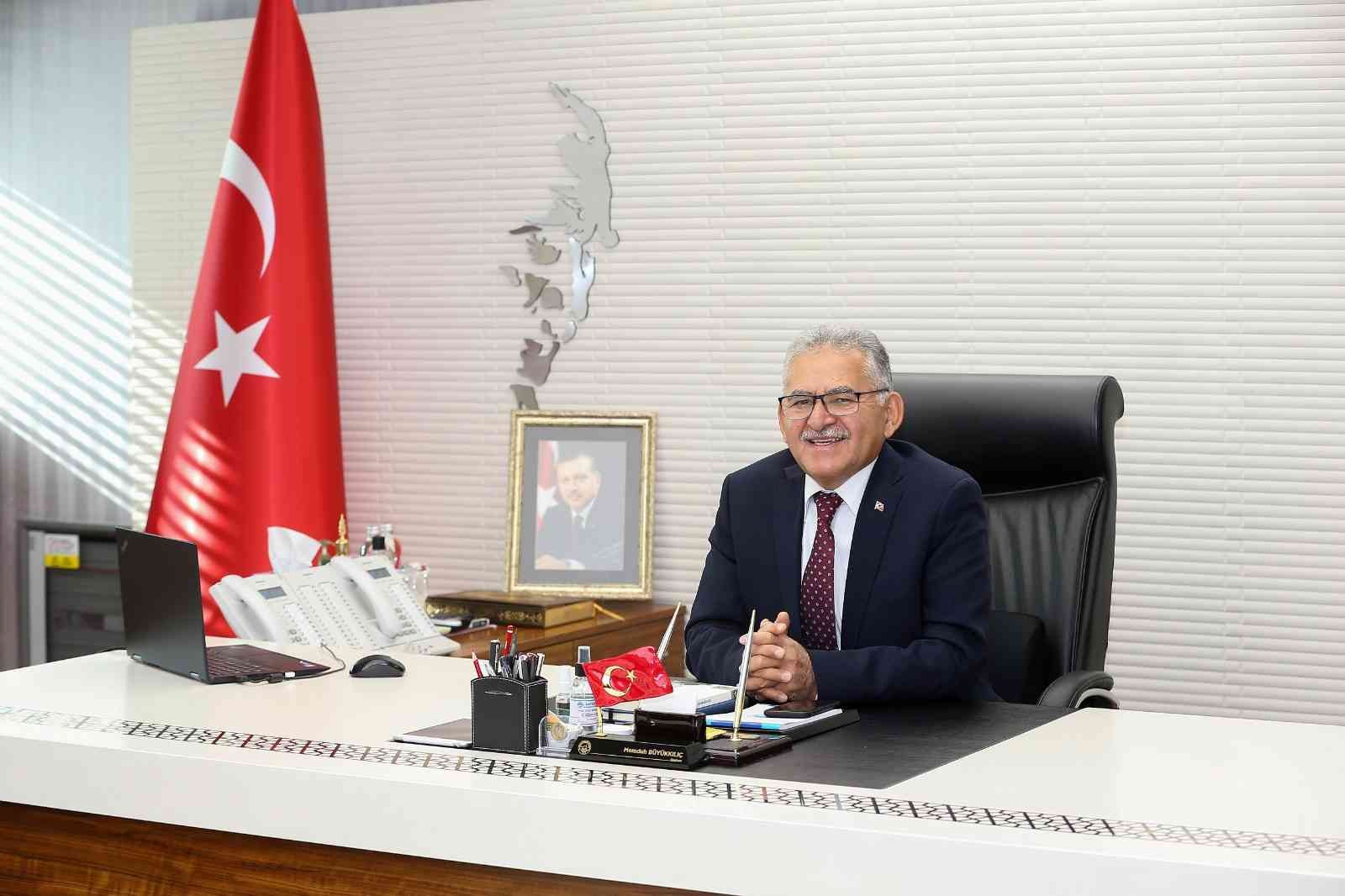 Başkan Büyükkılıç Prag’a gitti