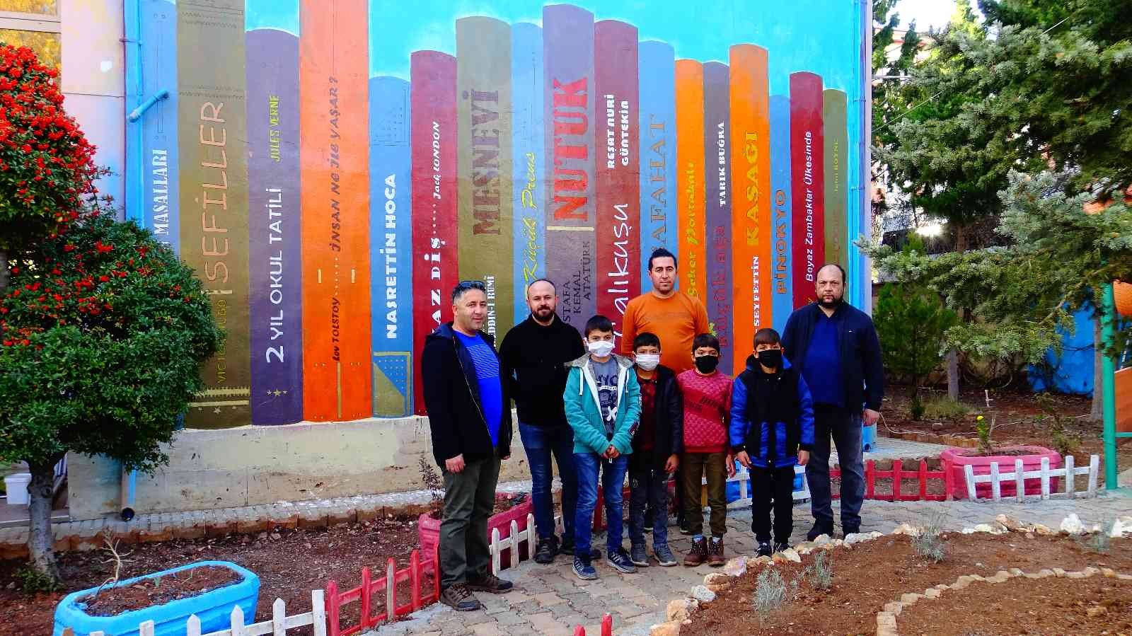 Bu kez öğretmenlerden “Öğretmen Günün”de öğrencilere sürpriz