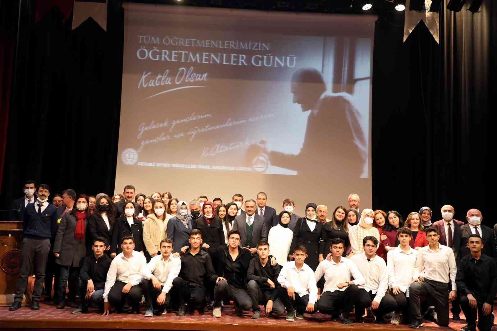 Develi’de 24 Kasım Öğretmenler Günü etkinliği
