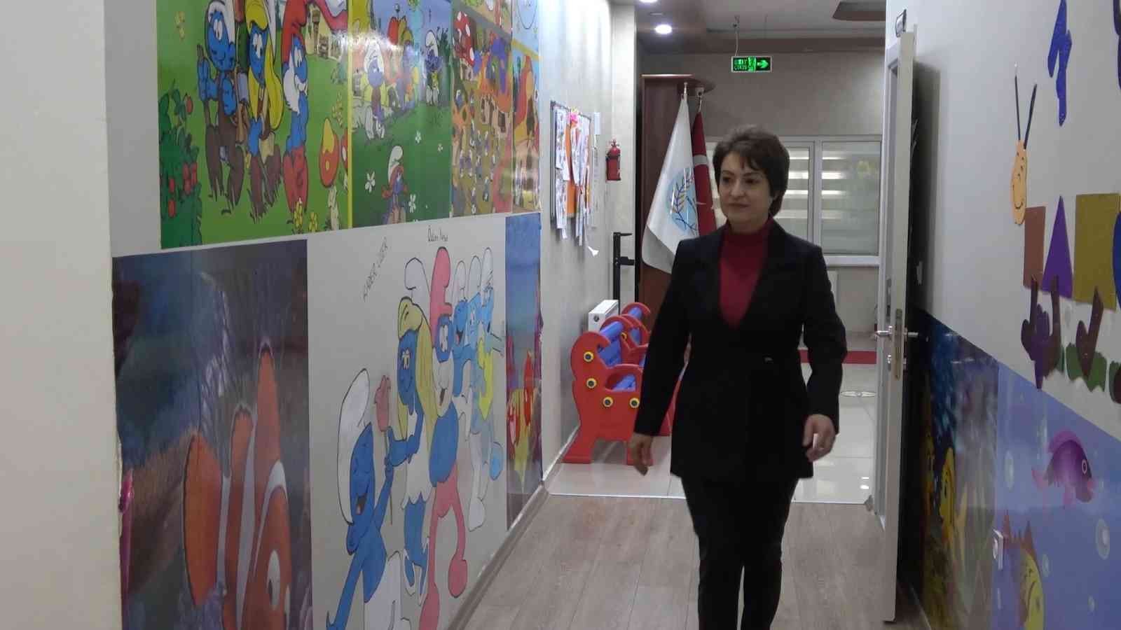 İşçiyken azmetti, okuyup üniversite mezunu oldu: Şimdi çalıştığı işyerinin patronu