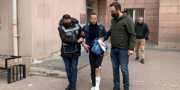 Yakalanacağını anlayan firari birinci kattan atladı!