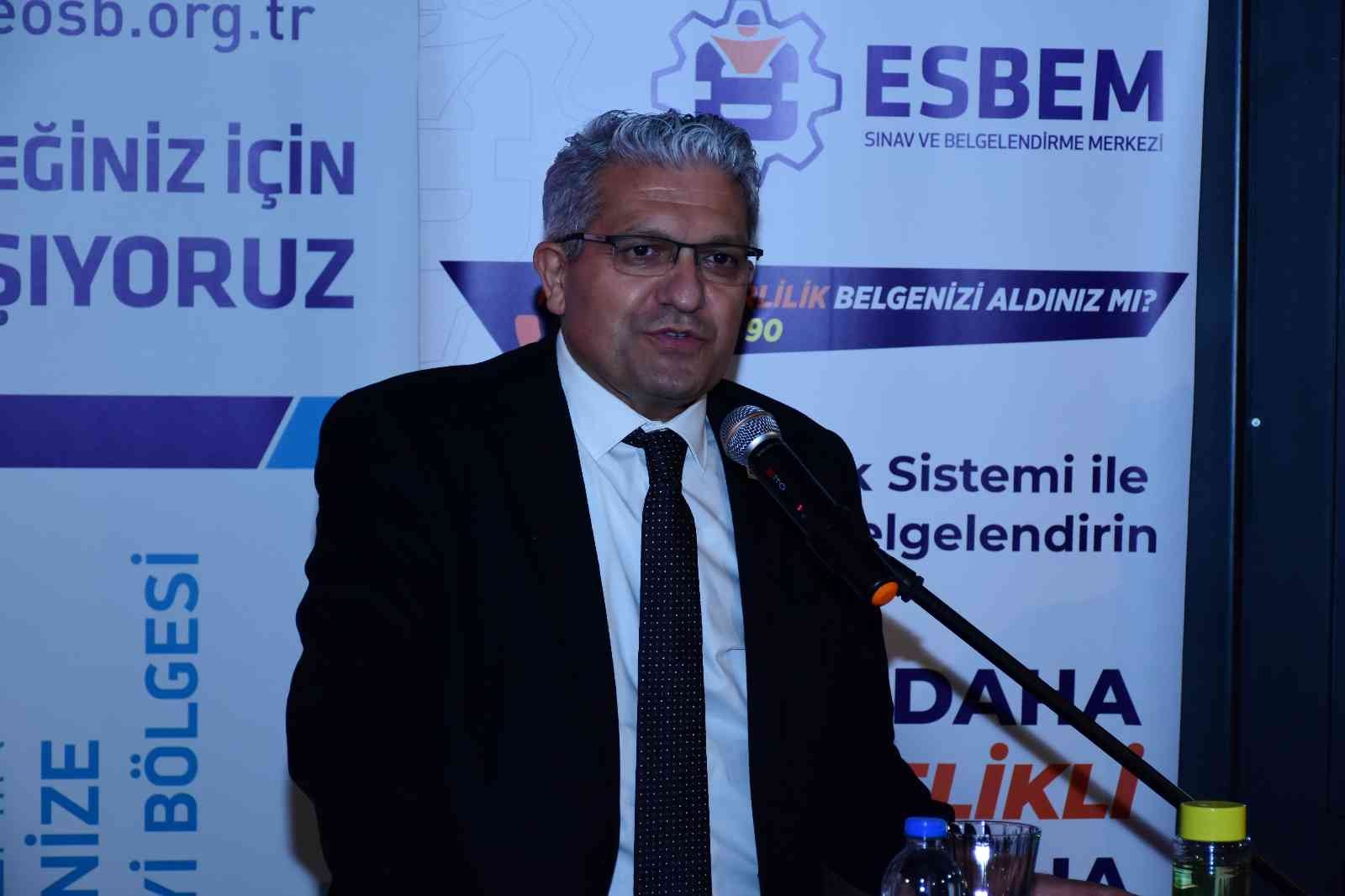 Nadir Küpeli öğretmenlerle buluştu