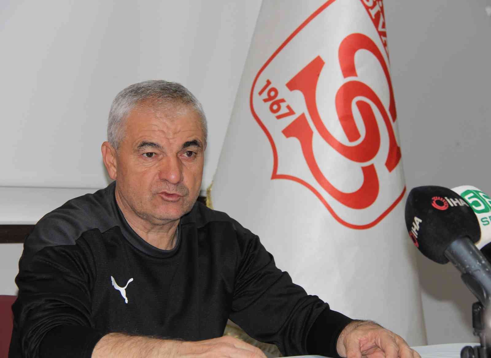 Rıza Çalımbay’dan taraftara çağrı: “Gelin bütünleşelim”
