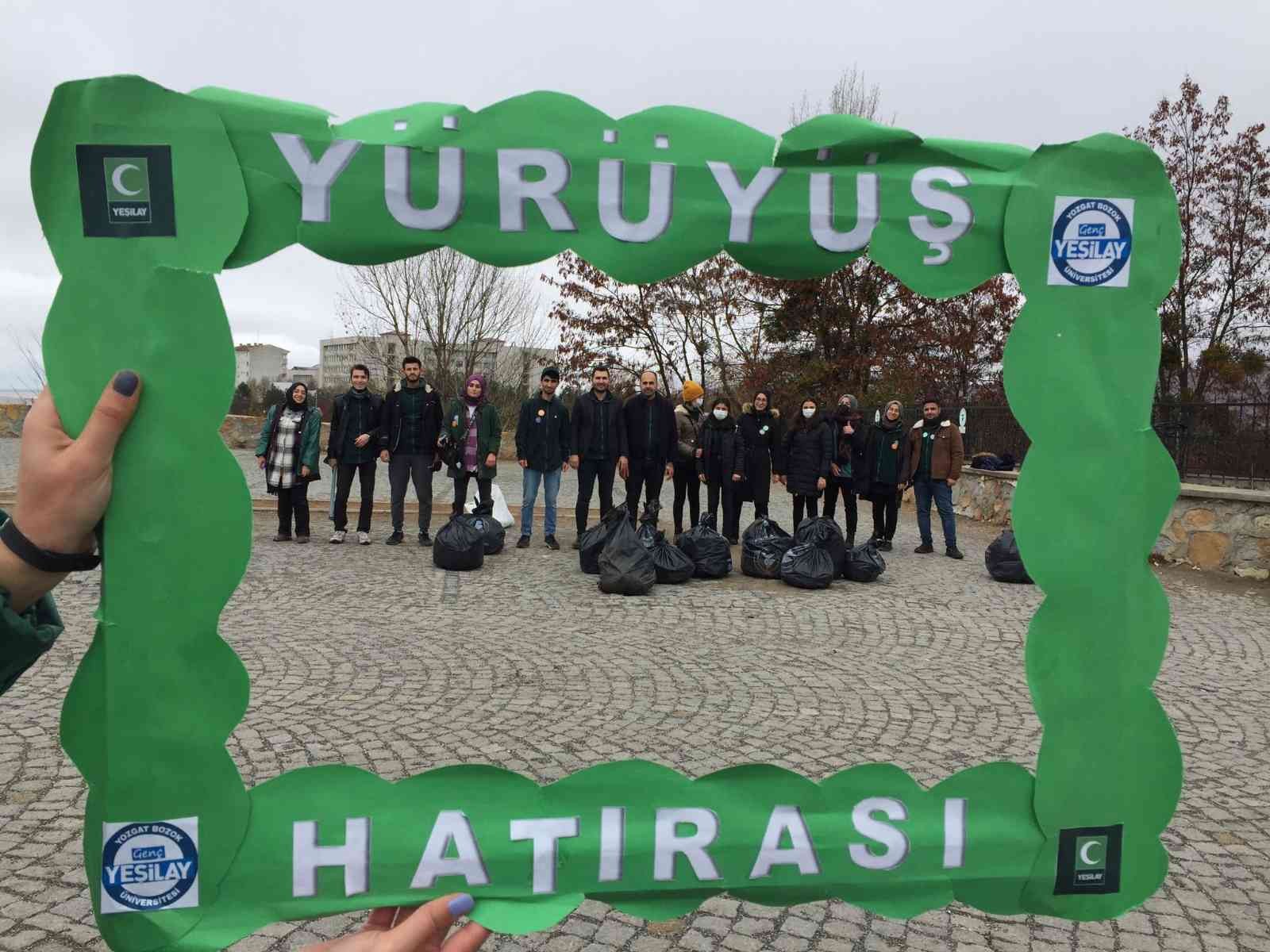 Yeşilay’dan çöp toplama etkinliği