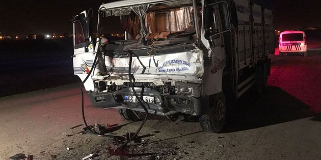 Aksaray’da alkollü kuzenler trafiği birbirine kattı: 3 yaralı