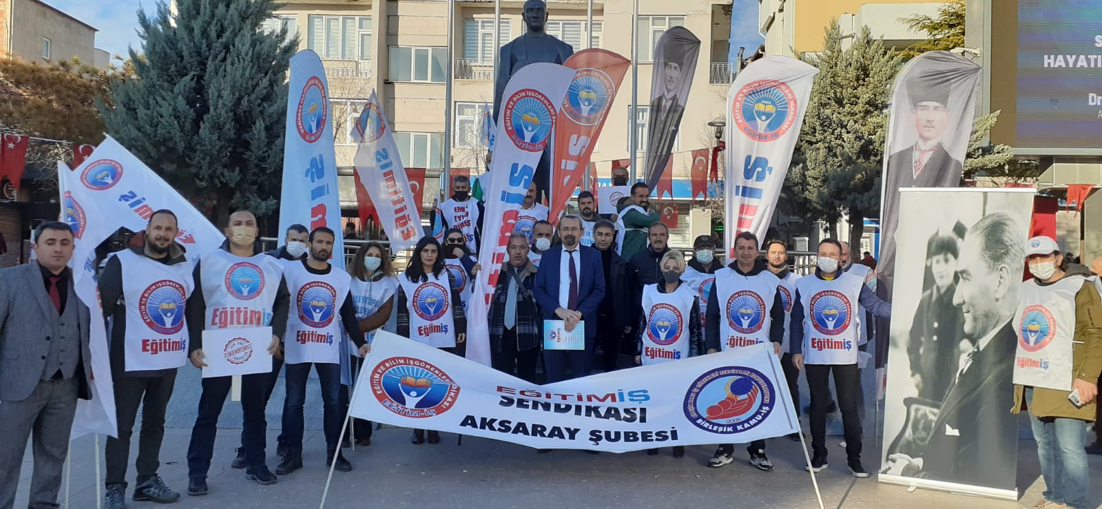 Eğitimciler ses yükseltti: Artık yeter, geçinemiyoruz!