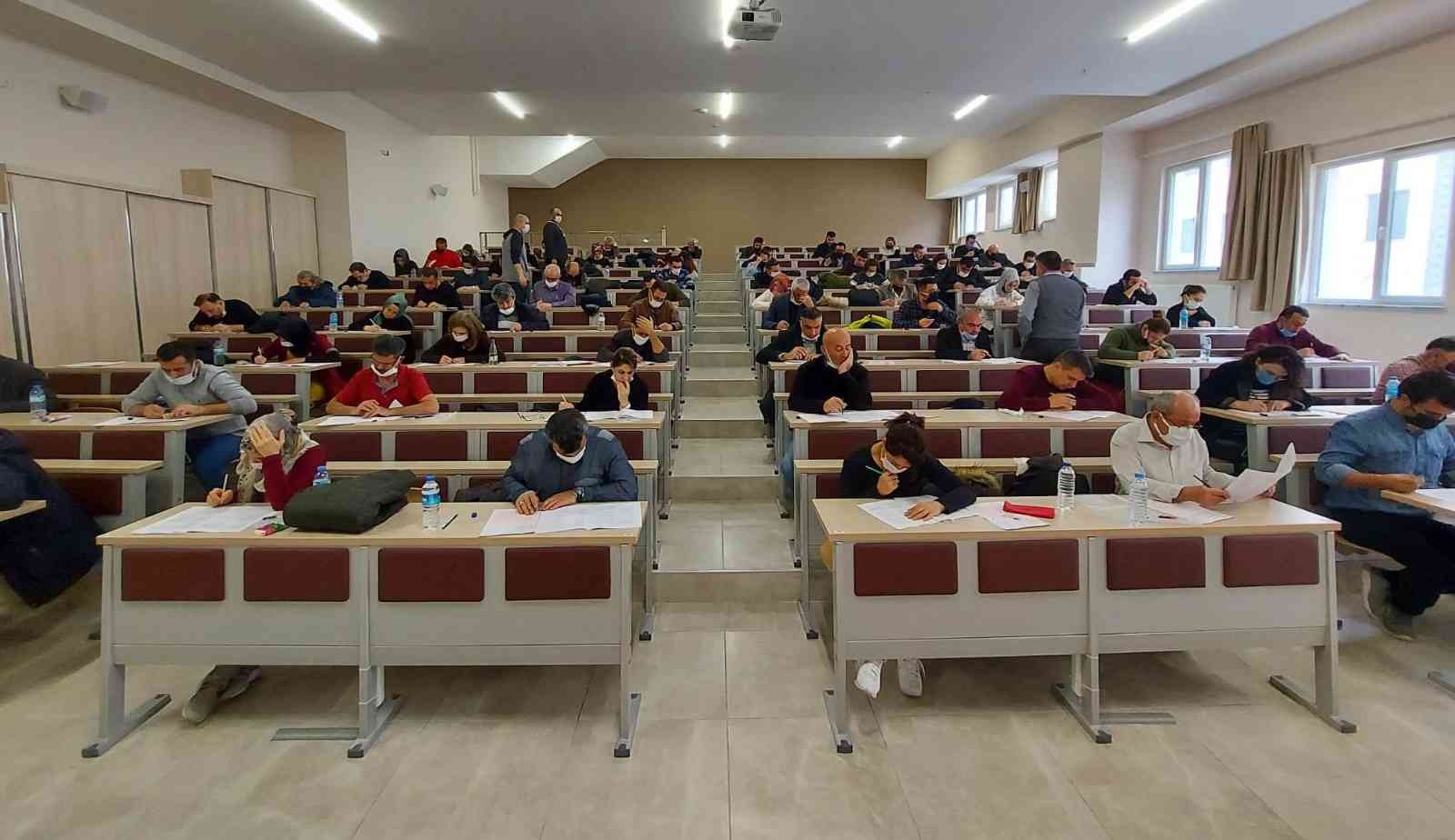 Konya devlet üniversitelerinin görevde yükselme sınavları NEÜ tarafından gerçekleştirildi