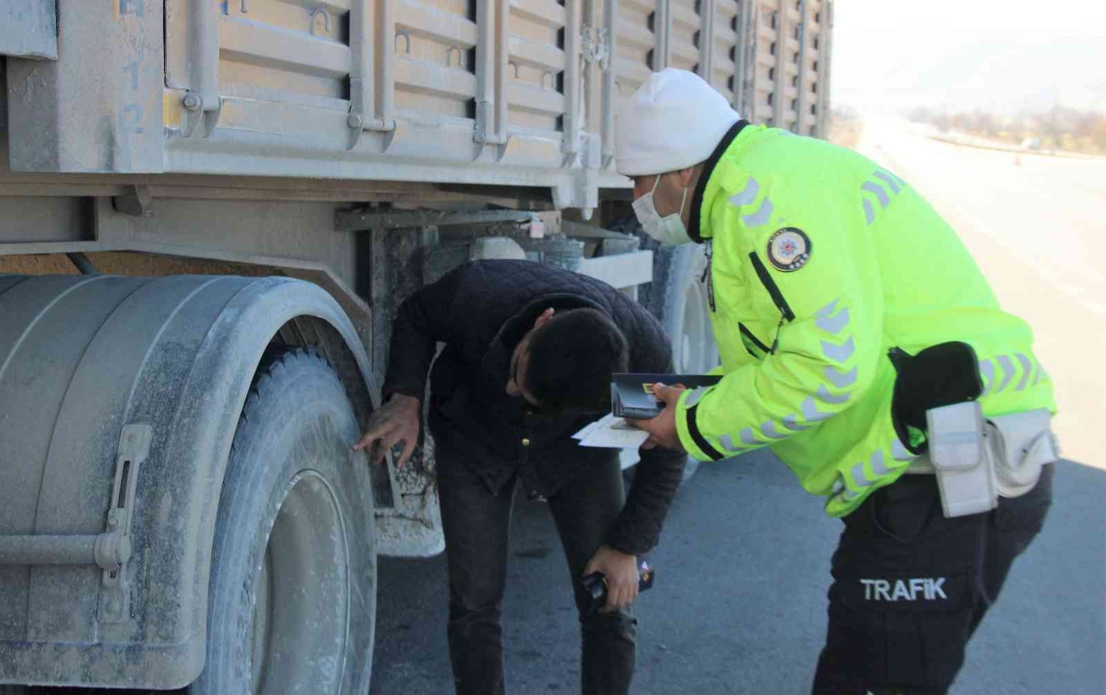 Konya’da kış lastiği denetimleri başladı