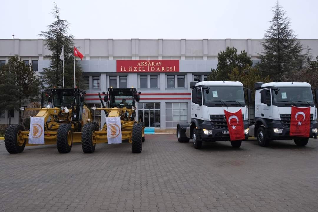 Aksaray İl Özel İdaresi yeni hizmet araçlarını teslim aldı