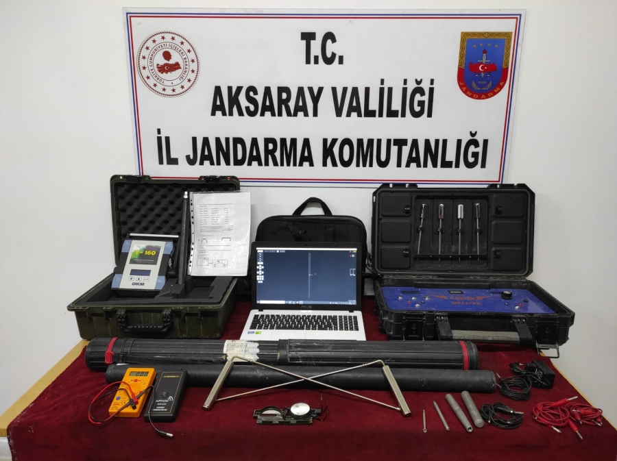 Aksaray’da kaçak kazı operasyonu: 8 kişi suçüstü yakalandı!