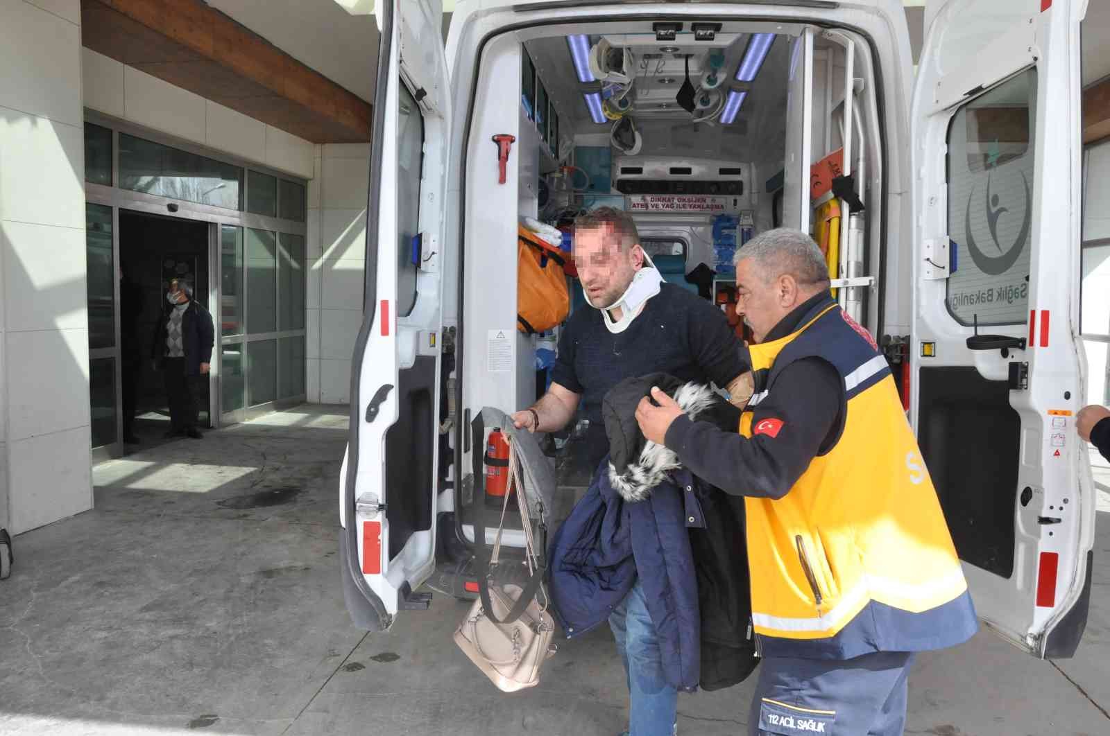 Kazada kendi yarasını unuttu, hastaneye gelir gelmez eşini sordu