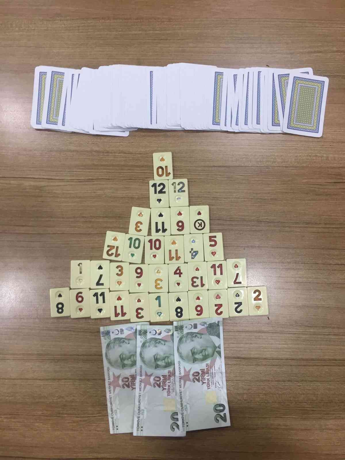 Kumar oynayan 9 kişiye toplam 16 bin 371 TL ceza kesildi