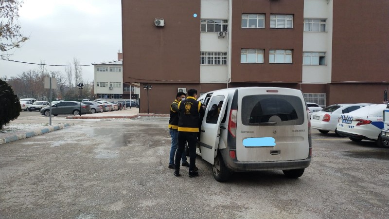 Aksaray’da akü hırsızları tutuklandı