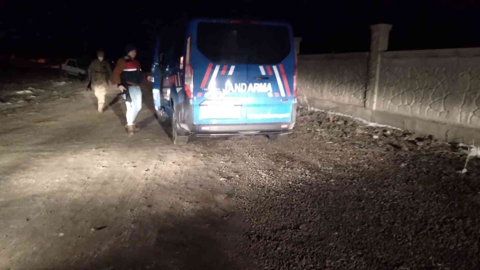 Alkollü şahıs baba ve oğlunu öldürdü, 2 kişiyi yaraladı